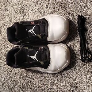 Air Jordan 11 CMFT low
